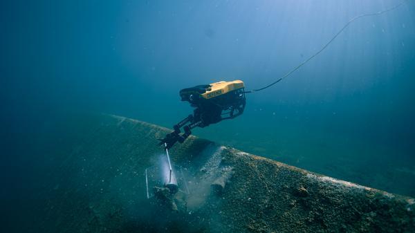 The latest in underwater robots - remote and autonomous machines making waves_INLINE2.jpg