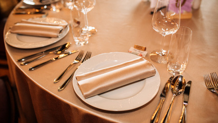 iStock-dinner-gala-annual.jpg